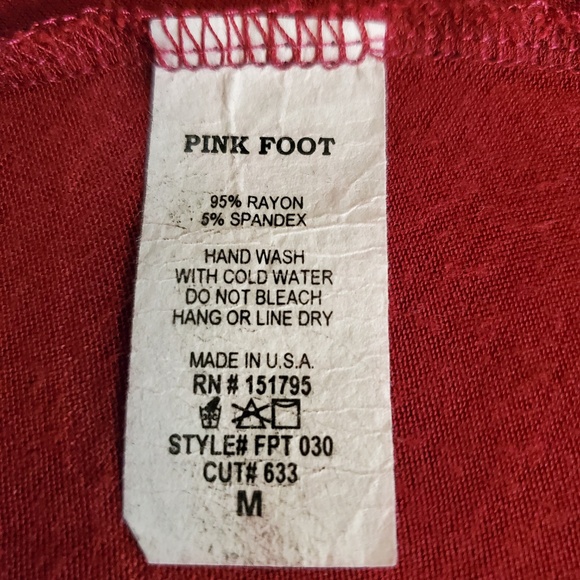 Burgundy fun sleeveless top size M🍹 - Picture 4 of 4